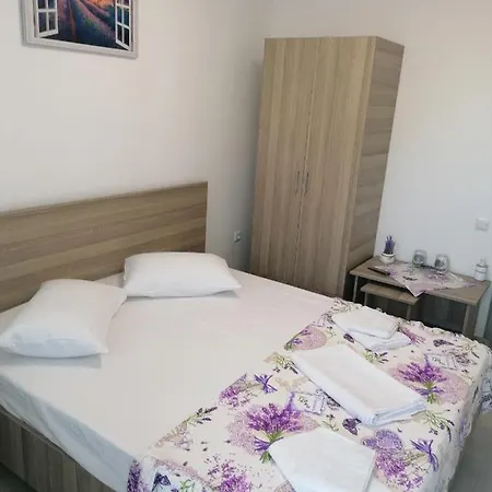 Casa Gyomar Guest house *